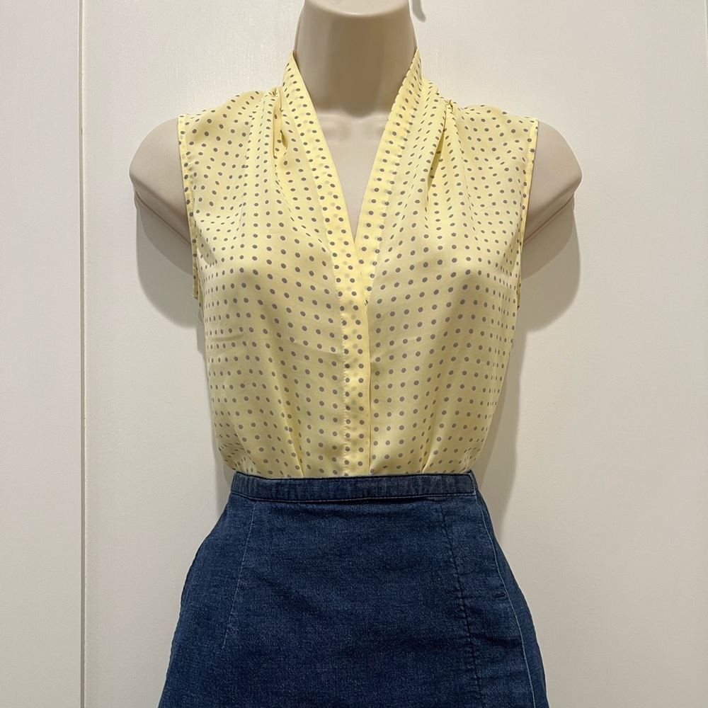 The Limited Polka Dot Sleeveless blouse/top